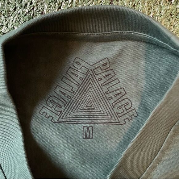 Palace “The Palace” Greatest Hits Tee T-Shirt - M - Picture 3 of 5